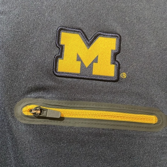 Men’s Nike Jordan Dri-fit 3/4 Zip Michigan Jumpman Pullover - Picture 3 of 7